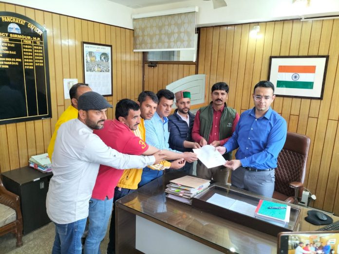 jila panchayat adhikari