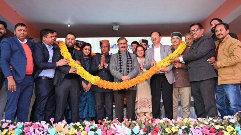 भाजपा बताए, प्रदेश को आरडीजी मिलने के पक्ष में हैं या नहींः मुख्यमंत्री