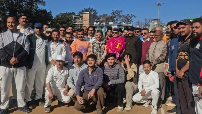 ‘खेल खेलो, नशा छोड़ो’ थीम के साथ सिरमौर क्रिकेट कप 2026 का शुभारंभ, विधायक अजय सोलंकी ने किया शुभारंभ