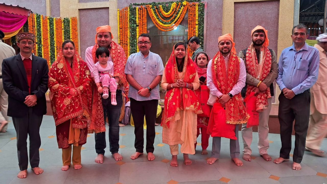 उपायुक्त प्रियंका वर्मा ने विधिवत रूप से किया चैत्र नवरात्र मेला  त्रिलोकपुर  का शुभारंभ